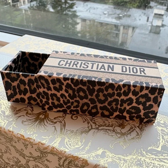 Dior Leopard Print Box - Picture 3 of 3